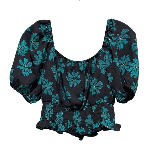 Bar III Puff Sleeve Floral Black Green Crop Top Womens Size Medium Smocked Hem - Picture 4 of 6